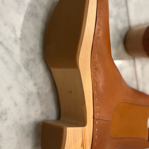 Gorgeous Loeffler Randall clog boots - Picture 3 of 5